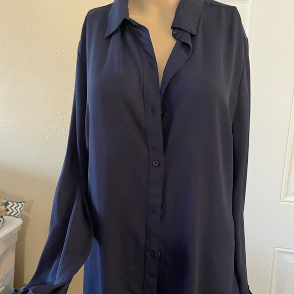 Banana Republic Tops - A Banana Republic dressy shirt.